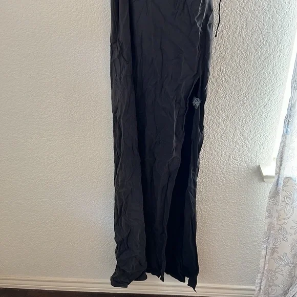 For love and lemons Kyra Cut Out Maxi Dress in Black - Picture 6 of 16